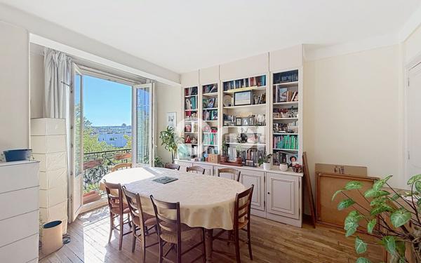 Appartement à vendre    6 pièces • 121,68 m2 Paris 15