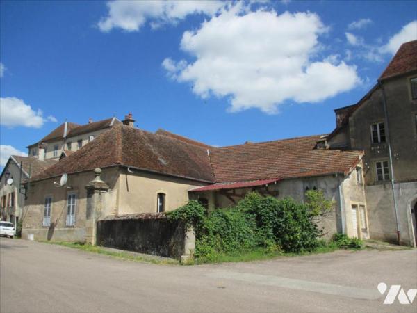 GRAND VOLUME A AMENAGER A FAVERNEY