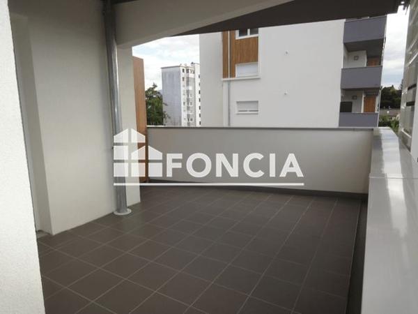 Location Appartement 3 pièces 62.5 m² - 7 RUE DOCTEUR BUTTERLIN Voiron 38500