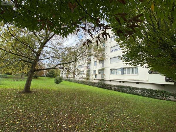 Appartement à rénover à vendre à Mérignac en Gironde (33700), ref : 11638/322   
Eyquems