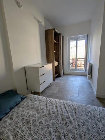 Rue Consolat - T2 -Dernier étage - 30m2 - Parfait Etat 126 000 euro FAI