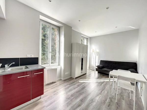 Location                                                      Appartement
                        
                     1 pièces                      18 m2                     à Clermont-Ferrand