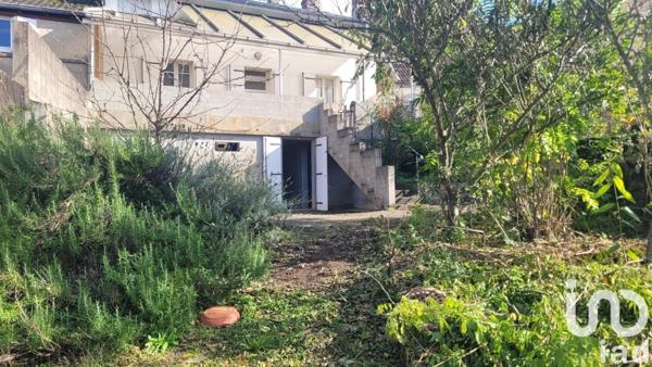 Maison de village 6 pièces de 155 m² à Ainay-le-Château (03360)