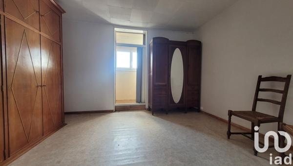 Maison de village 6 pièces de 155 m² à Ainay-le-Château (03360)