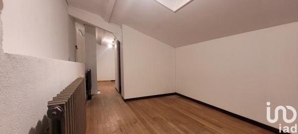 Maison de village 6 pièces de 155 m² à Ainay-le-Château (03360)