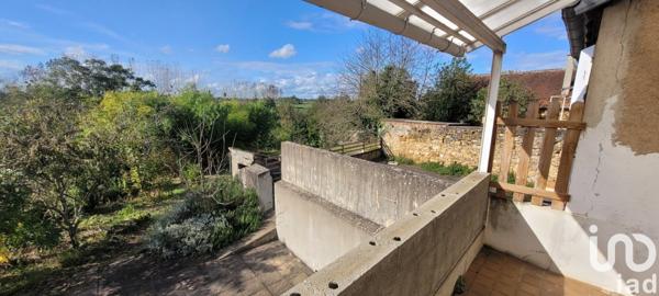 Maison de village 6 pièces de 155 m² à Ainay-le-Château (03360)