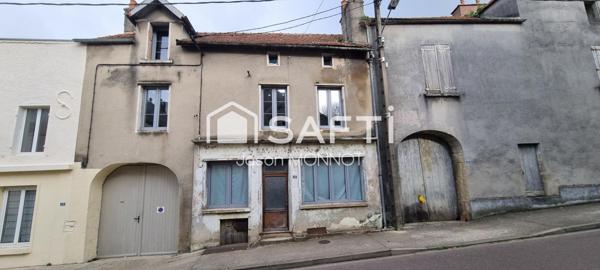 Maison en pierre à rénover –160 m²– Laignes 21330