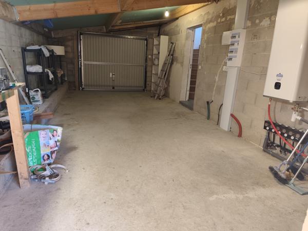 Vers-Pont-du-Gard (30210) Villa rare avec acces privatif au Gardon