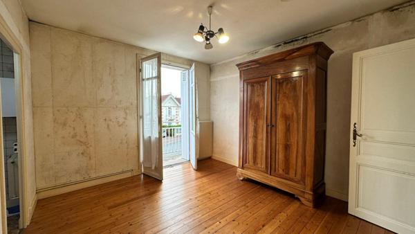 Maison des années 1930 située à Saintes