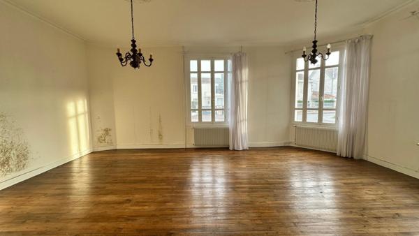 Maison des années 1930 située à Saintes