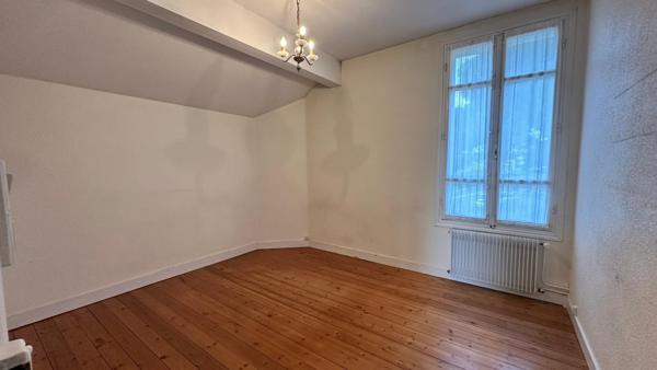 Maison des années 1930 située à Saintes