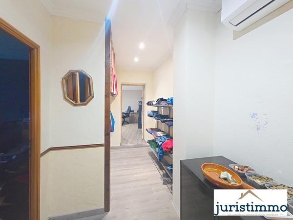 Travaillan (84850) Rare à TRAVAILLAN – Propriété de caractère sur 2000 m² avec habitation principale, deux T2 indépendants, ateli