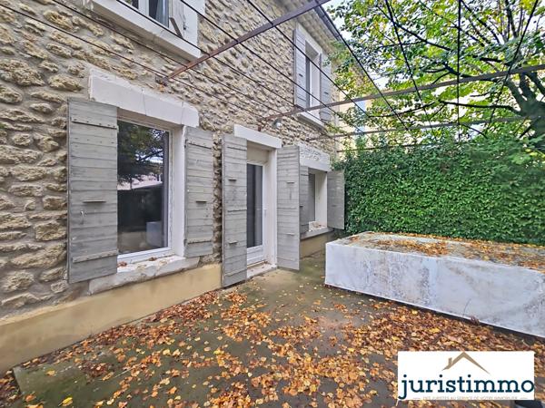 Travaillan (84850) Rare à TRAVAILLAN – Propriété de caractère sur 2000 m² avec habitation principale, deux T2 indépendants, ateli