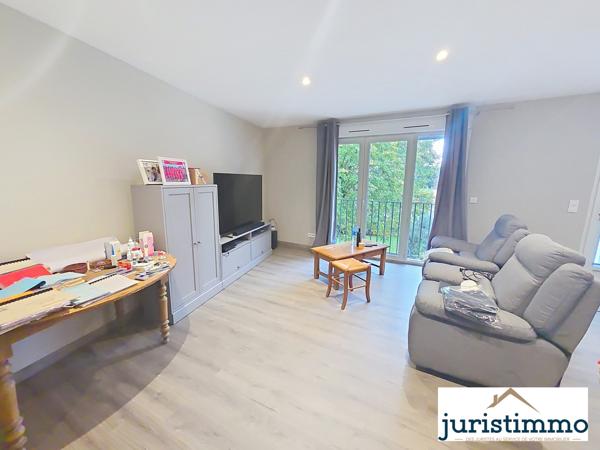 Travaillan (84850) Rare à TRAVAILLAN – Propriété de caractère sur 2000 m² avec habitation principale, deux T2 indépendants, ateli