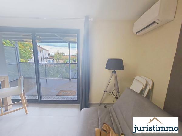 Travaillan (84850) Rare à TRAVAILLAN – Propriété de caractère sur 2000 m² avec habitation principale, deux T2 indépendants, ateli