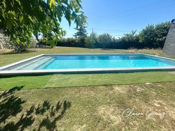 Rare - Maison T6 de 217 m² avec jardin arboré de 2 500 m² et piscine. LAUNAC (31)