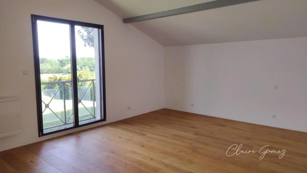 Rare - Maison T6 de 217 m² avec jardin arboré de 2 500 m² et piscine. LAUNAC (31)