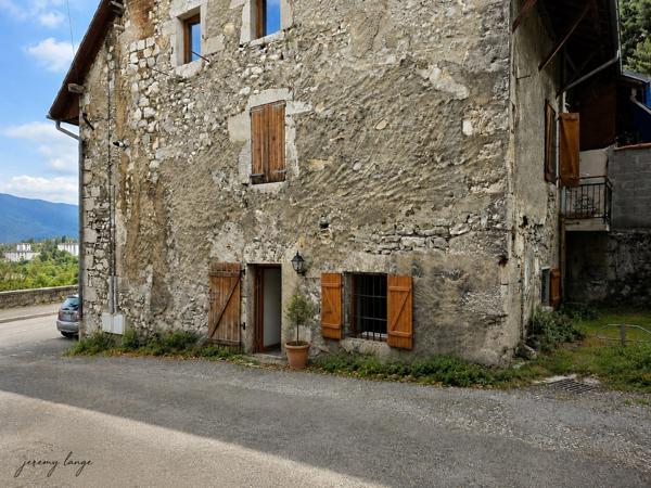 STUDIO RÉNOVÉ 26,6 m² – CHAMBÉRY – IDÉAL LMNP / INVESTISSEMENT LOCATIF