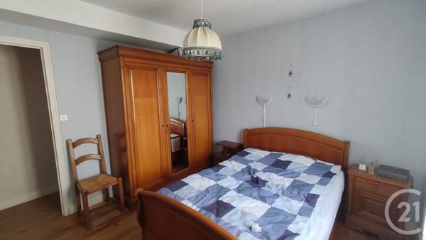 Maison à vendre  4 pièces - 77 m 2   SAINTES  - 17