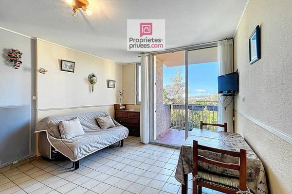 Studio meublé avec terrasse et garage en option