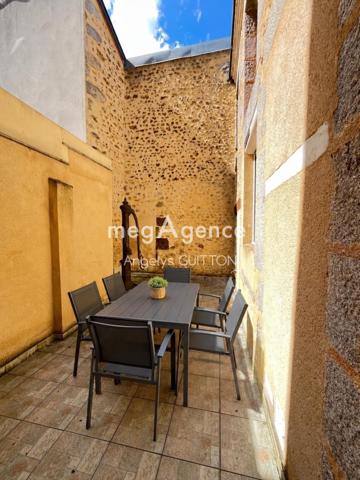 Maison à BEAUMONT-SUR-SARTHE, 72170 - 8 pièces 140m²