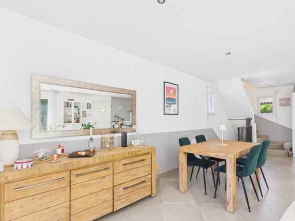 Six-Fours-les-Plages (83140) Villa 138 m² – 4 pièces – Six-Fours-les-Plages (Talian) Une opportunité à ne pas manquer sur le secteur