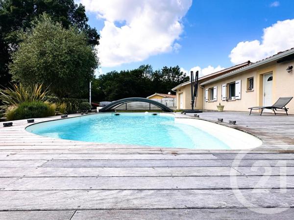 Maison à vendre  9 pièces - 228 m 2   LORMONT  - 33