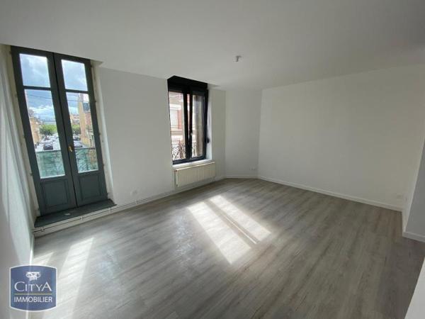 Location appartement Charleville-Mézières (08000) 2 pièces 52.81m²