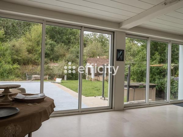 Maison 8 pièces - 235 m²