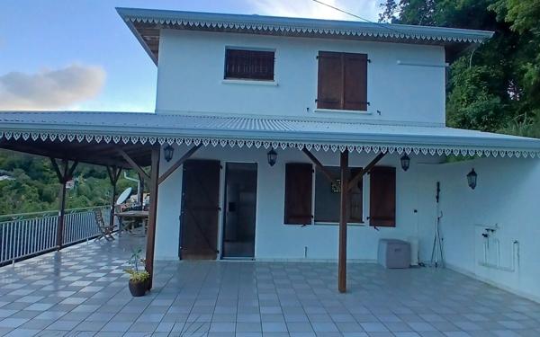 Maison à louer    4 pièces •  Le Robert