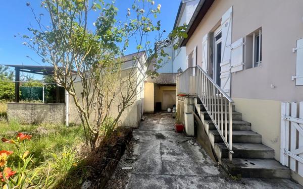 Maison à vendre    6 pièces • 104 m2 Yutz