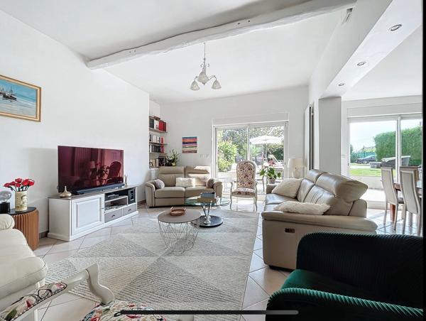 Crécy-la-Chapelle (77580) Belle briarde à proximité des commerces, écoles et axes routiers