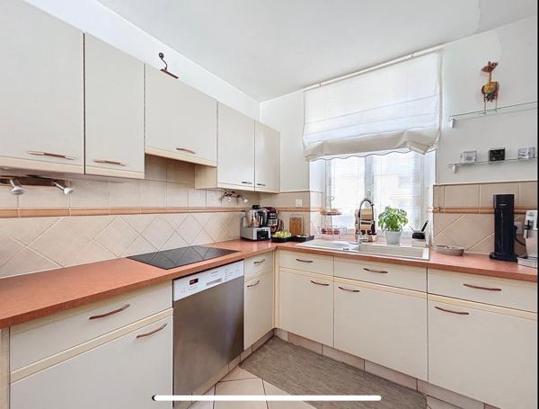 Crécy-la-Chapelle (77580) Belle briarde à proximité des commerces, écoles et axes routiers