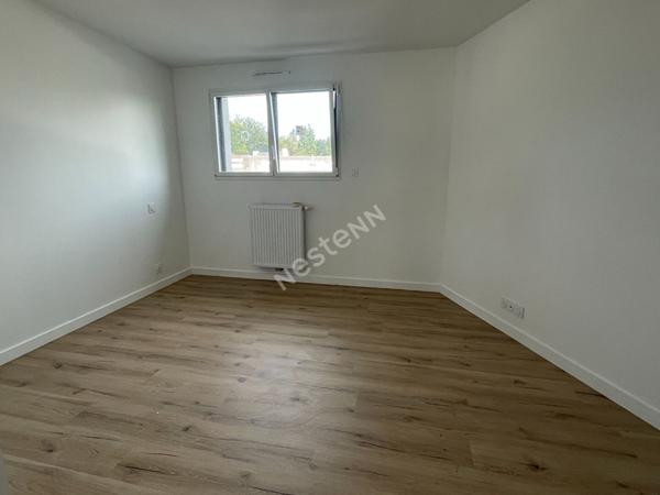 Maison contemporaine à vendre à Elven - 5 chambres et jardin ! Bretagne Sud / Morbihan