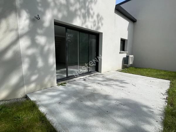 Maison contemporaine à vendre à Elven - 5 chambres et jardin ! Bretagne Sud / Morbihan