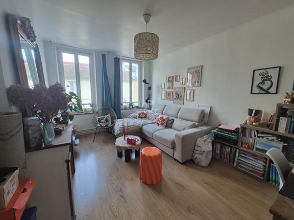 Appartement VENDU LOUE Saint Germain En Laye 2 pièces 33.37 m2 €220 000 ** - Référence 18109