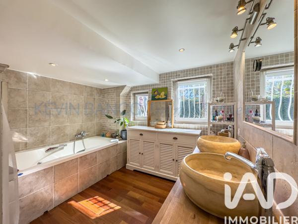 Maison à vendre 9 pièces 183 m² Verrières-le-Buisson