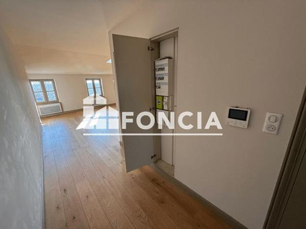 Location Appartement 3 pièces 61.51 m² - 3 RUE DE LA ROTONDE Arles 13200