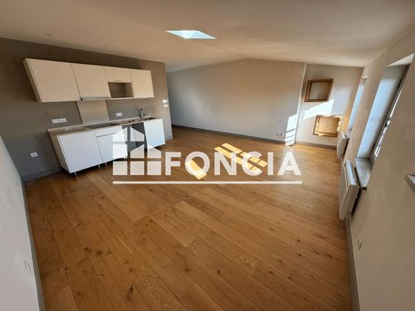 Location Appartement 3 pièces 61.51 m² - 3 RUE DE LA ROTONDE Arles 13200
