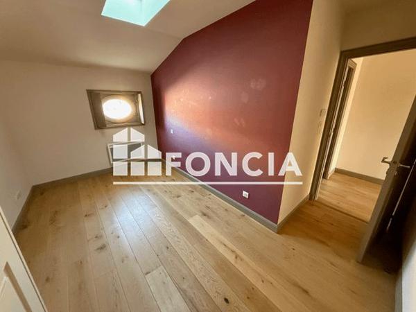 Location Appartement 3 pièces 61.51 m² - 3 RUE DE LA ROTONDE Arles 13200