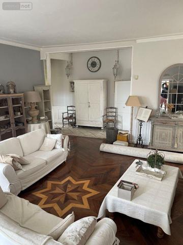 Maison de maître à vendre à Issoudun dans l'Indre (36100), ref : 11813/1465