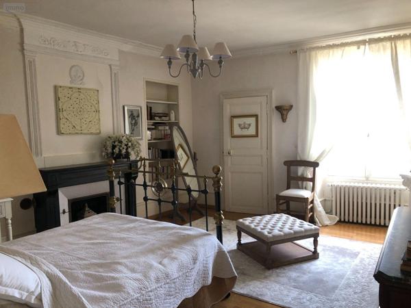 Maison de maître à vendre à Issoudun dans l'Indre (36100), ref : 11813/1465