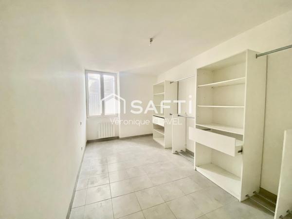 Immeuble de rapport de 308m2 avec cour/jardin, garage + batisse