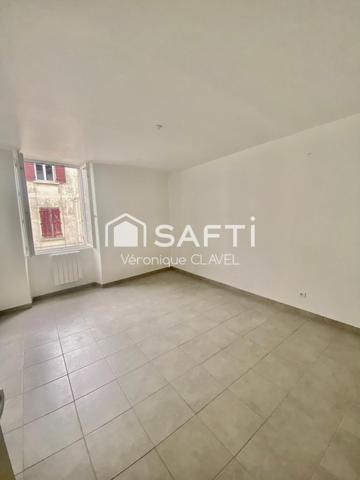 Immeuble de rapport de 308m2 avec cour/jardin, garage + batisse