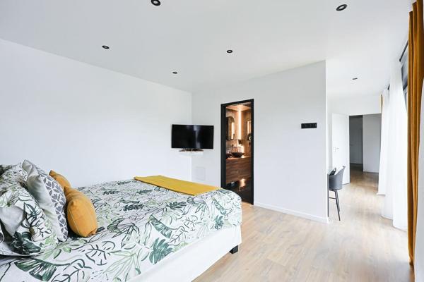 Maison à vendre    6 pièces •  Créteil