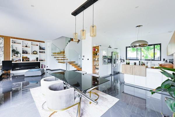 Maison à vendre    6 pièces •  Créteil