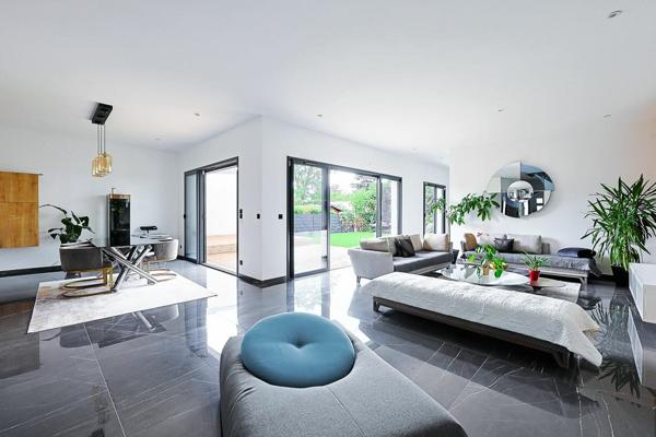 Maison à vendre    6 pièces •  Créteil