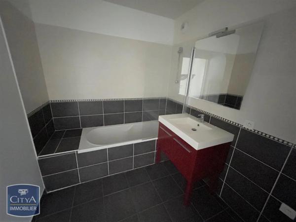 Appartement à louer 3 pièces 63.59m² Clermont-Ferrand (63000)