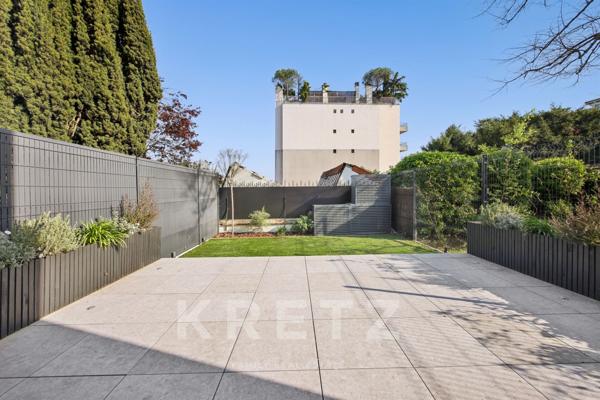 Maison neuve vue Paris