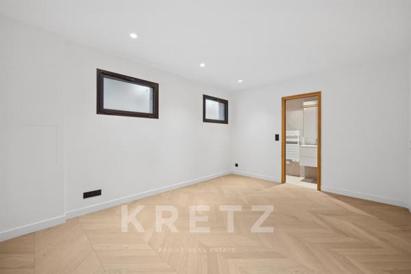 Maison neuve vue Paris